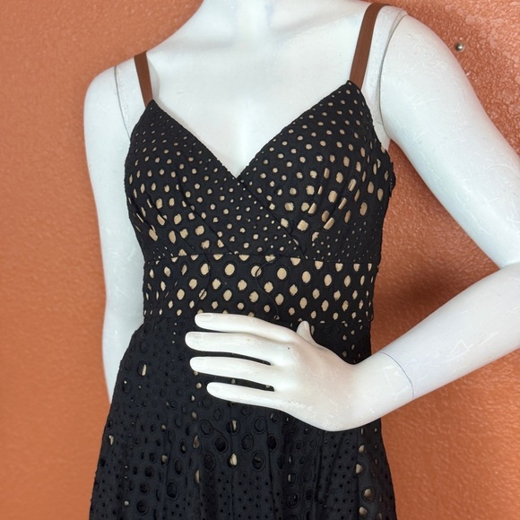 MUSE BOSTON PROPER CAMEL & BLACK EMBROIDERED EYELET MAXI DRESS 2. E36 - Picture 4 of 16